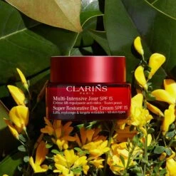 Clarins Super Restorative Day Cream SPF 15 - 50 Ml -Clarins Butik clarins super restorative day cream spf 15 50 ml 1661253348