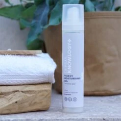 DermaKnowlogy Face 21 Moisturising Gel 50 Ml -Clarins Butik dermaknowlogy face 21 moisturising gel 50 ml 1664263497