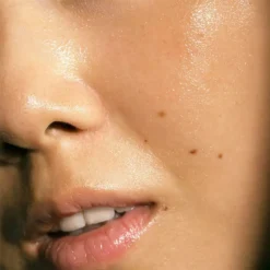 Madara MÁDARA PEEL Creamy Clay AHA Peel Mask 60 Ml -Clarins Butik madara peel creamy clay aha peel mask 60 ml 1677662647