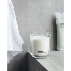 Meraki Scented Candle 7,6 X 7 Cm - Forest Rain -Clarins Butik meraki scented candle 76 x 7 cm forest rain 1632747215