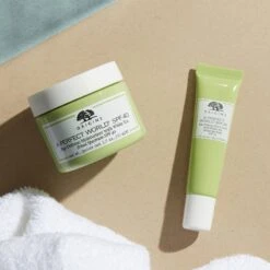 Origins A Perfect World™ SPF 40 Age-Defense Moisturizer With White Tea 50 Ml -Clarins Butik origins a perfect world spf 40 age defense moisturizer 50 ml 1591961728