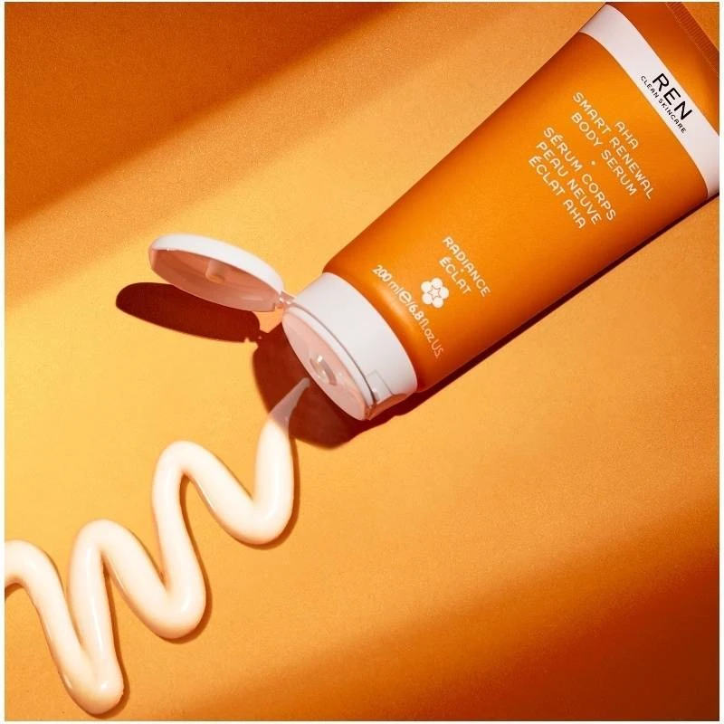 REN Skincare AHA Smart Renewal Body Serum 200 Ml 2 REN Skincare AHA Smart Renewal Body Serum 200 Ml - Billede 2