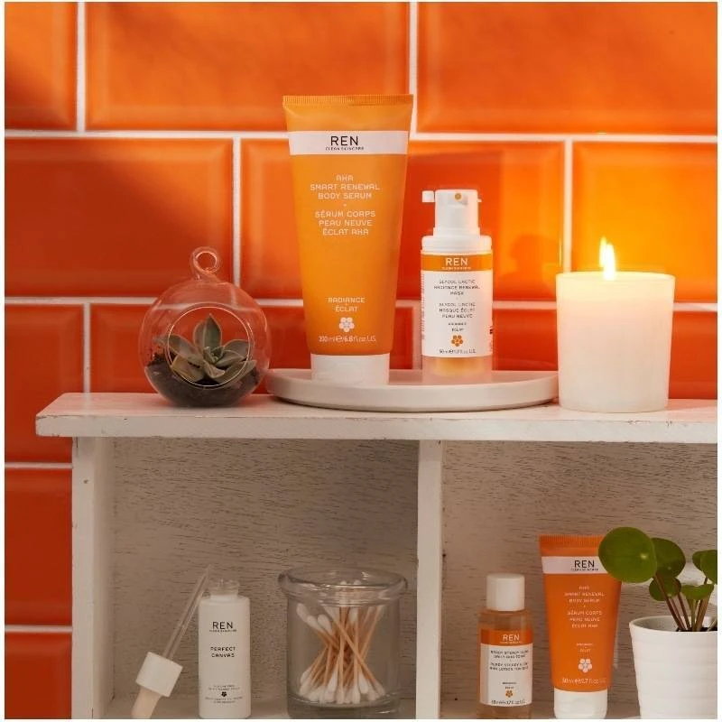 REN Skincare AHA Smart Renewal Body Serum 200 Ml 5 REN Skincare AHA Smart Renewal Body Serum 200 Ml - Billede 5