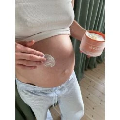 SoKind Love Lines Emollient Stretch Mark Balm 200 Ml 13 SoKind Love Lines Emollient Stretch Mark Balm 200 Ml -Clarins Butik sokind love lines emollient stretch mark balm 200 ml 1669123071