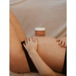 SoKind Love Lines Emollient Stretch Mark Balm 200 Ml 14 SoKind Love Lines Emollient Stretch Mark Balm 200 Ml -Clarins Butik sokind love lines emollient stretch mark balm 200 ml 1669123077